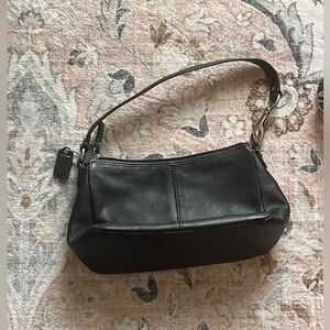 Vintage Coach Black Leather Shoulder Bag